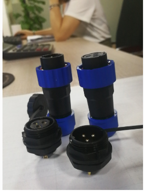 從這兩點(diǎn)看出新型防水插頭電氣性能優(yōu)勢